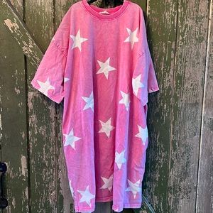 Brand Easel, Boutique Dress. Hot pink with white stars